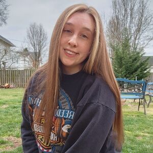 Meet your Posher, Olivia